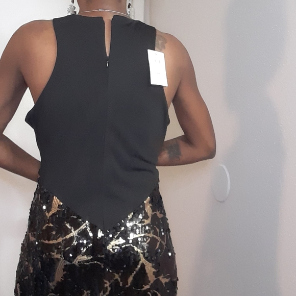 Size 10 Black and Gold Sequin Cocktail Dress - Picture 2 of 7